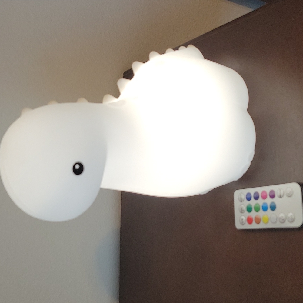 LED Color Changing Tap Light - Picture 6 of 12